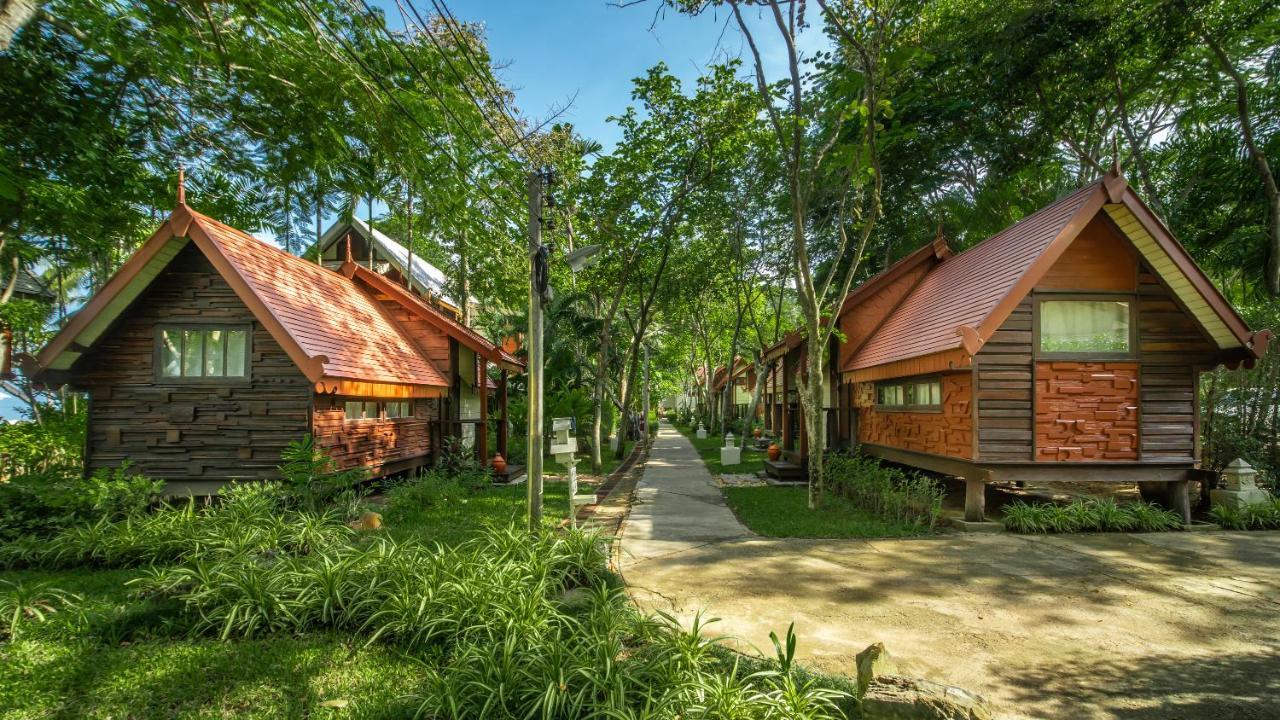 Baan Thong Ching Resort Khanom Extérieur photo