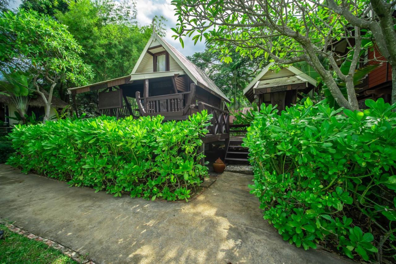 Baan Thong Ching Resort Khanom Extérieur photo