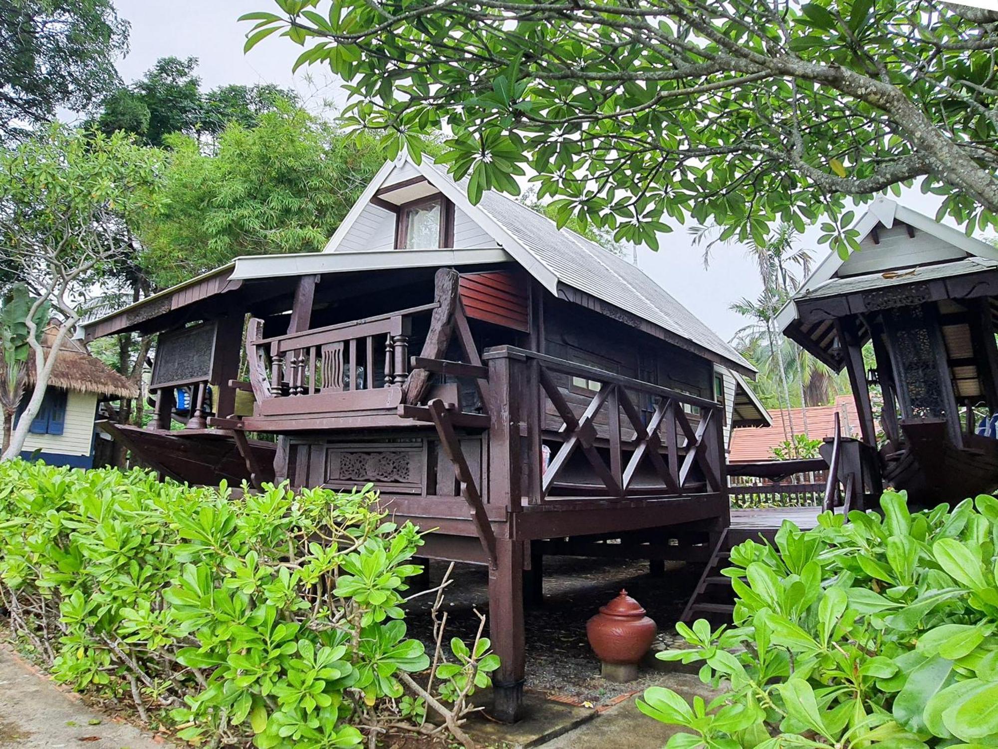 Baan Thong Ching Resort Khanom Extérieur photo