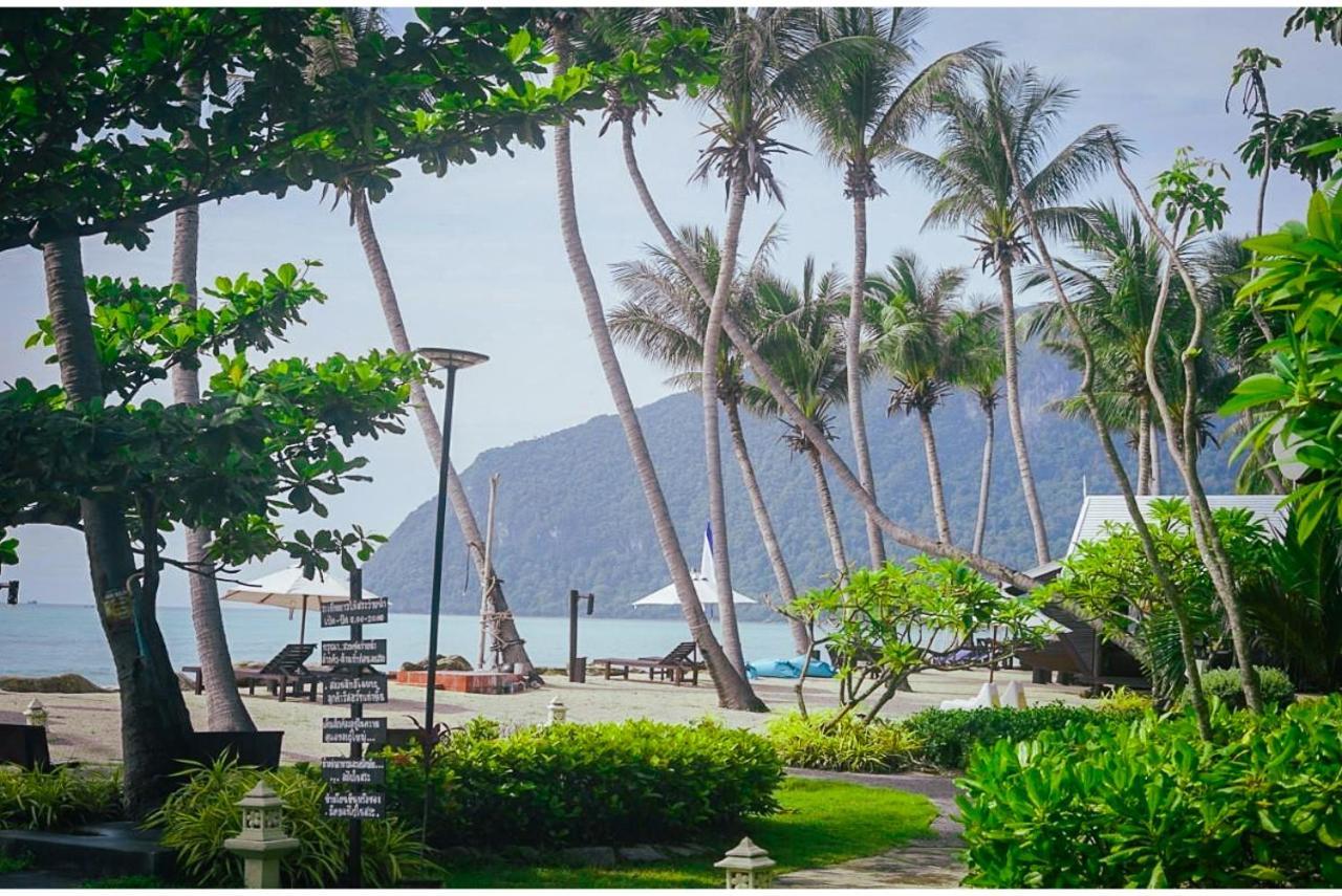 Baan Thong Ching Resort Khanom Extérieur photo
