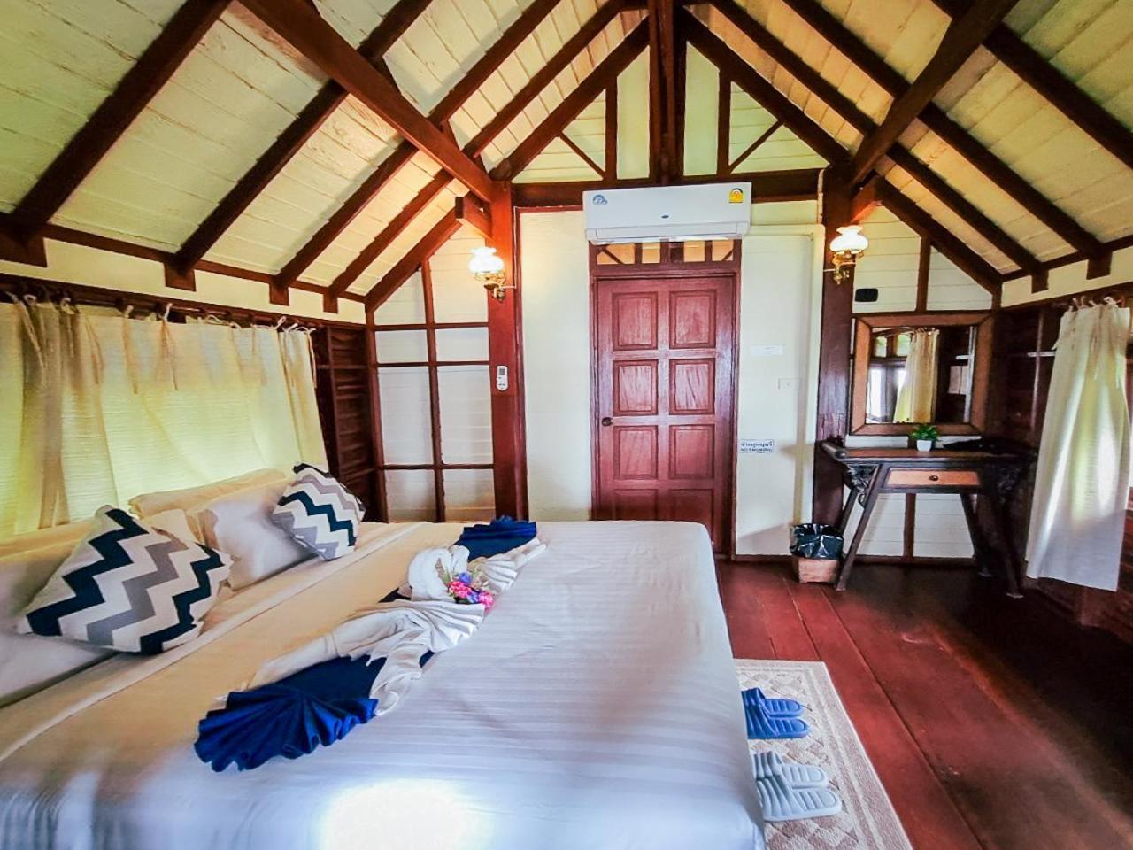Baan Thong Ching Resort Khanom Extérieur photo